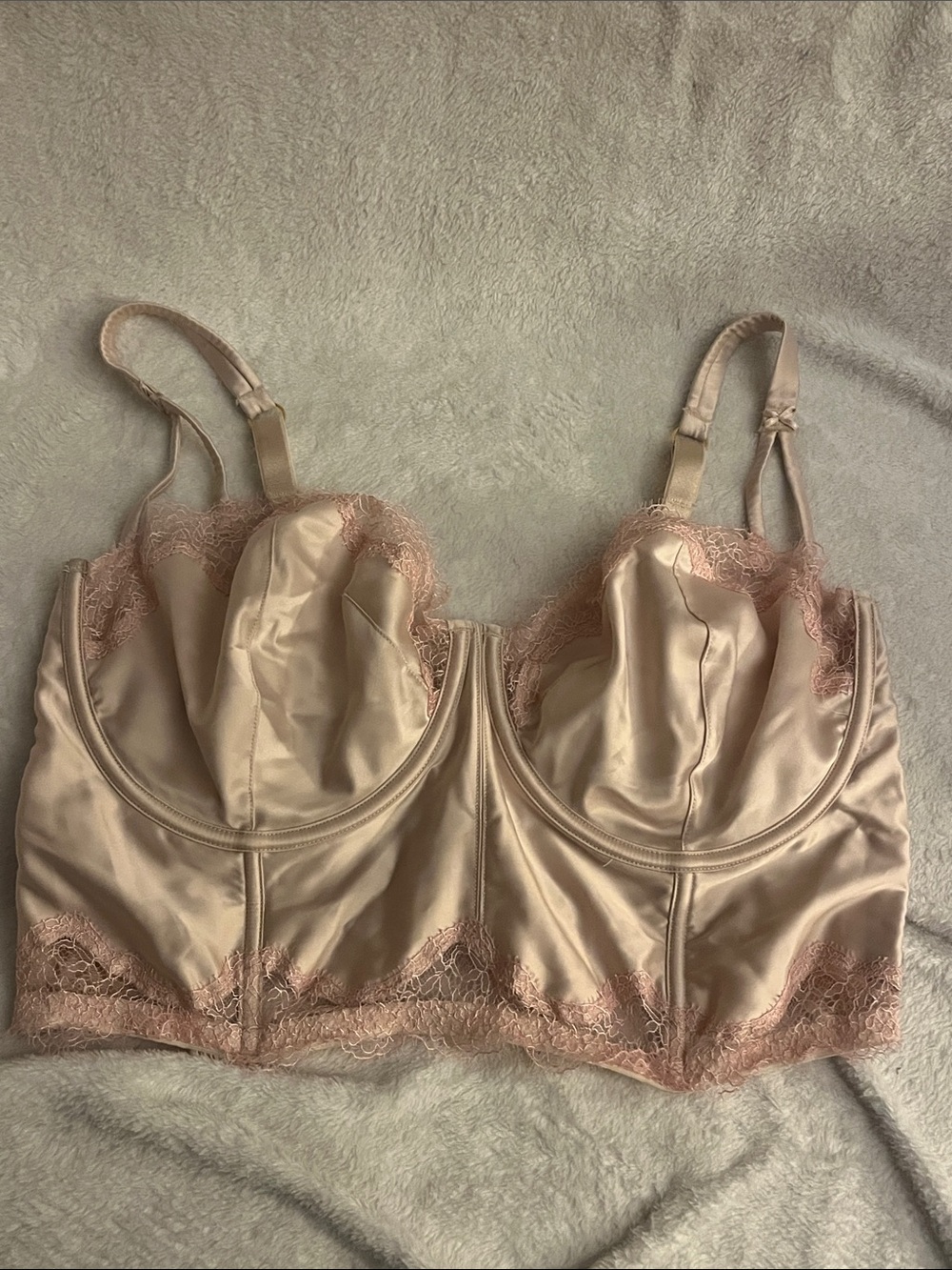 Victoria's Secret Dream Angels unlined balconet 38DDD Satin feel nude dusty pink